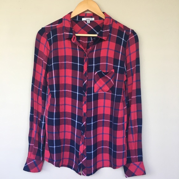 Acemi Tops - Pink & Navy Fitted Flannel Button Down